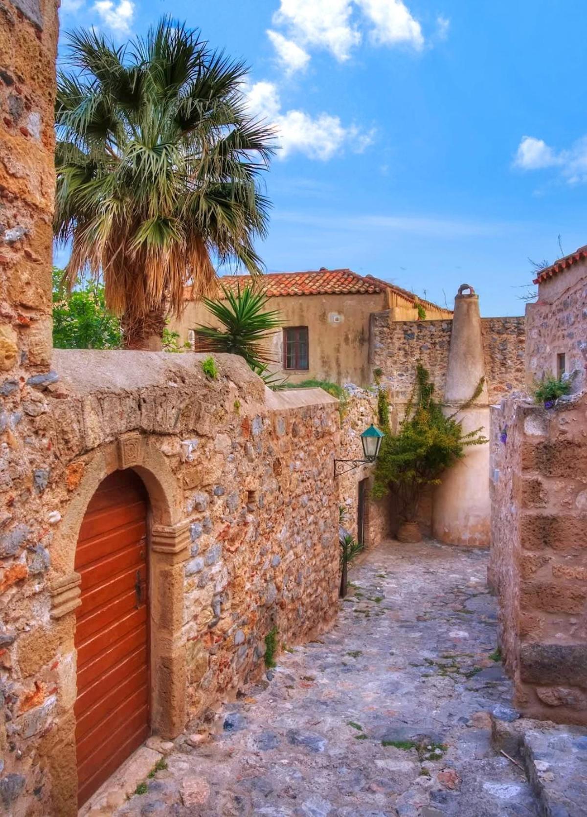 Menexes Suites Monemvasia Extérieur photo
