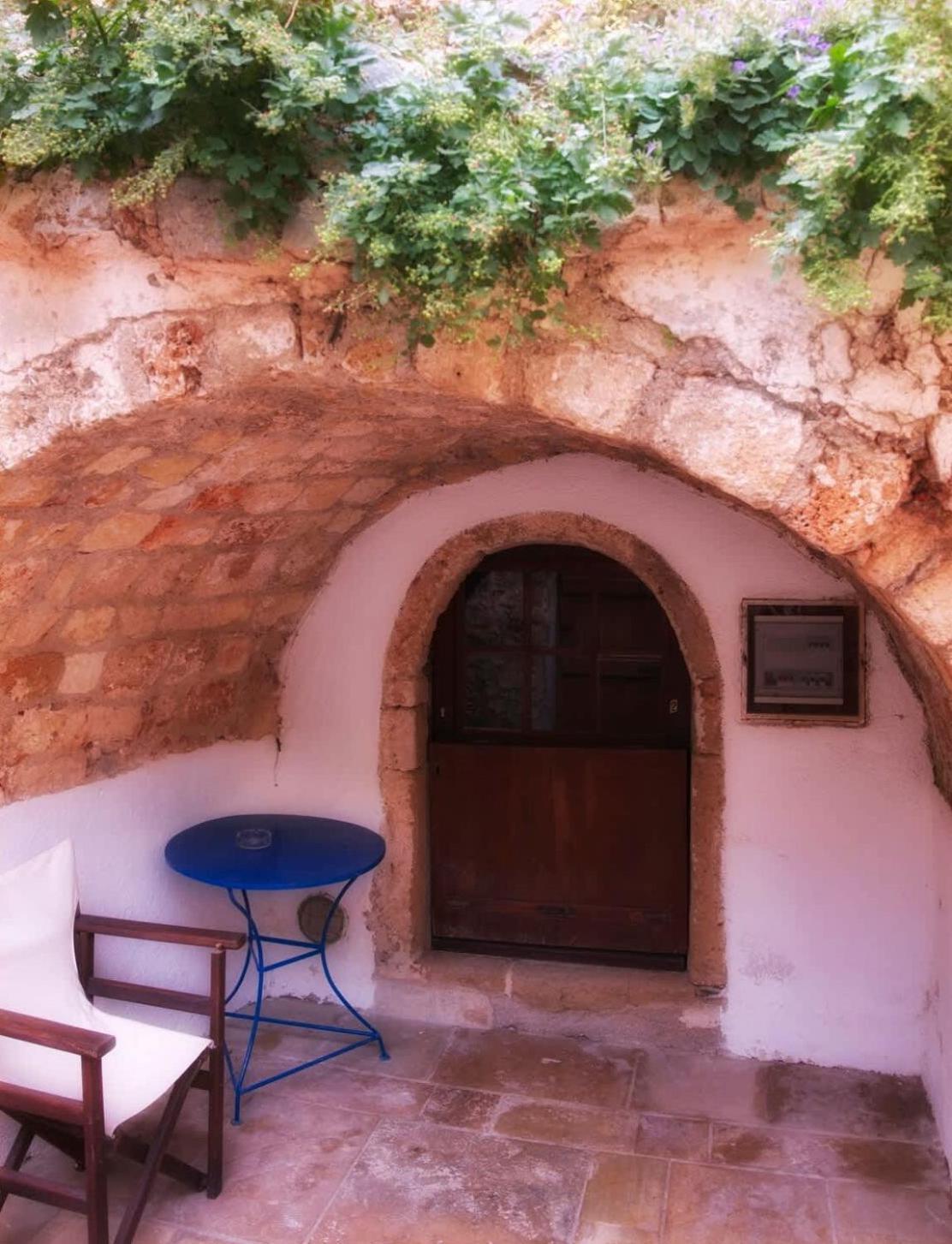 Menexes Suites Monemvasia Extérieur photo